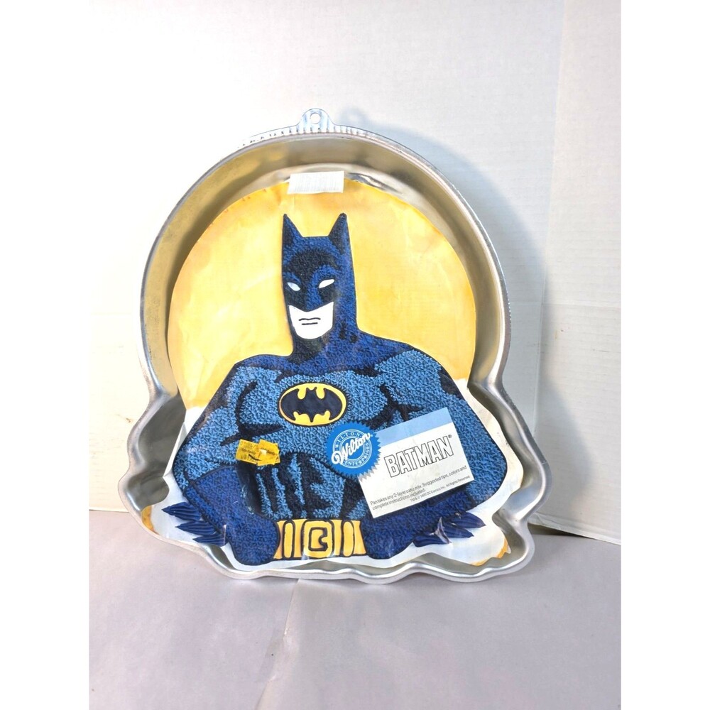 Wilton Batman Moon Cake Pan Mold (2105-6501) 1989 Retired DC Comics Dark Knight